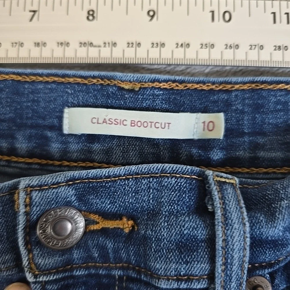 Levi's Classic Bootcut Jeans Womens‎ 10 Blue Mid Rise Medium Wash Stretch Denim